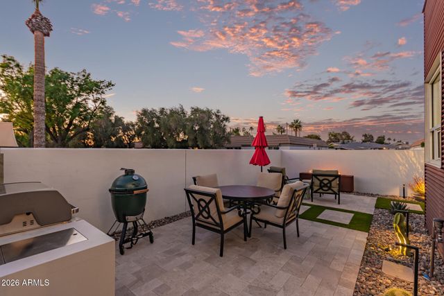 5576 N 12TH Street, Phoenix, AZ 85014