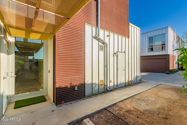 5576 N 12TH Street, Phoenix, AZ 85014