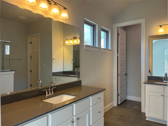 148 Kellogg LN, Bastrop, TX 78602