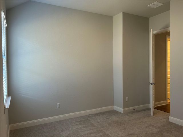 148 Kellogg LN, Bastrop, TX 78602