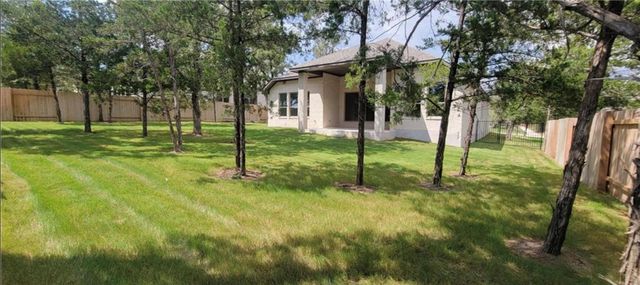 148 Kellogg LN, Bastrop, TX 78602