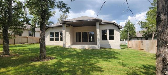 148 Kellogg LN, Bastrop, TX 78602