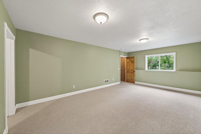 21520 Evergreen Street NW, Oak Grove, MN 55011