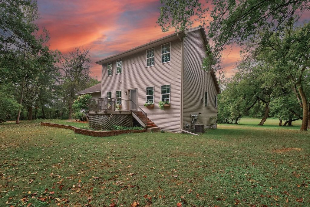 21520 Evergreen Street NW, Oak Grove, MN 55011