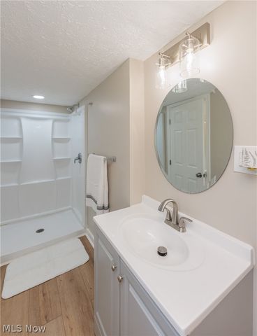 3239 Lakeway Street, Akron, OH 44319