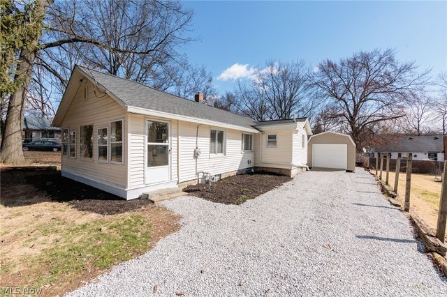 3239 Lakeway Street, Akron, OH 44319