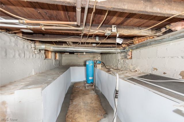 3239 Lakeway Street, Akron, OH 44319