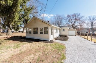 3239 Lakeway Street, Akron, OH 44319