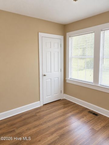 316 Sherwood Avenue, Kinston, NC 28501
