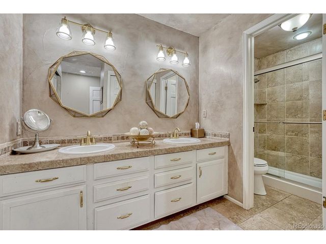 9356 Bauer Ct, Lone Tree, CO 80124