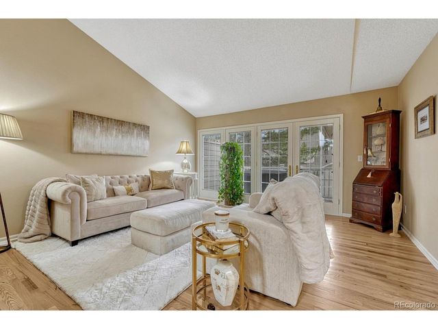 9356 Bauer Ct, Lone Tree, CO 80124