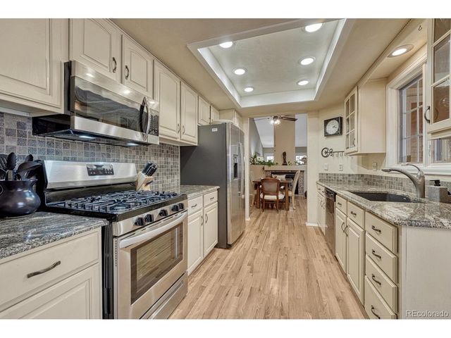 9356 Bauer Ct, Lone Tree, CO 80124