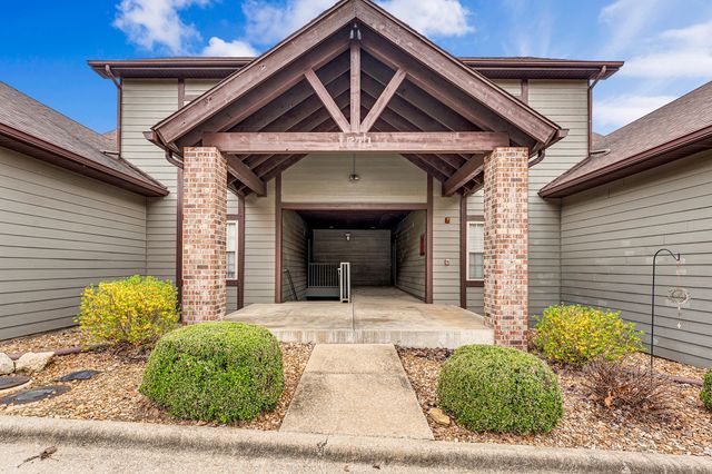 1271 Golf Drive 2, Branson West, MO 65737