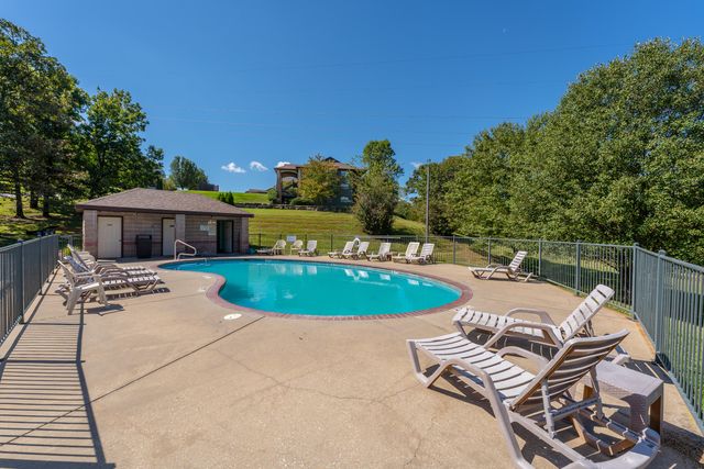1271 Golf Drive 2, Branson West, MO 65737