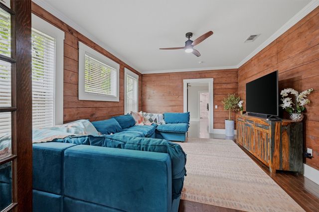 1212 N Woods Street, Sherman, TX 75092