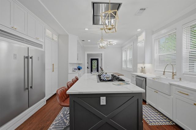 1212 N Woods Street, Sherman, TX 75092