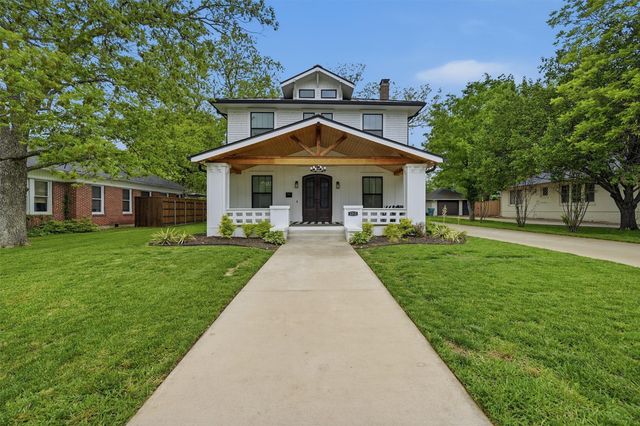 1212 N Woods Street, Sherman, TX 75092