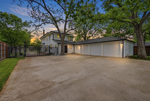 1212 N Woods Street, Sherman, TX 75092