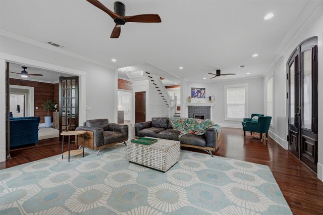 1212 N Woods Street, Sherman, TX 75092