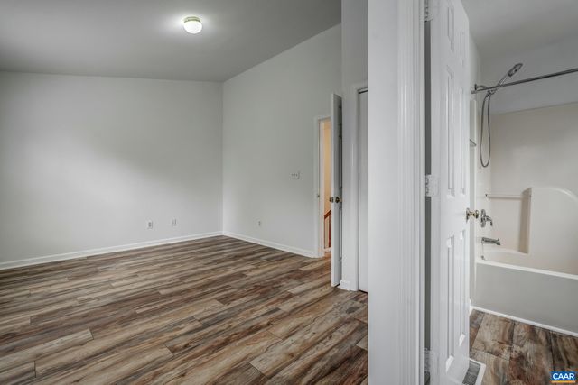 4632 BRIARWOOD DR, Charlottesville, VA 22911