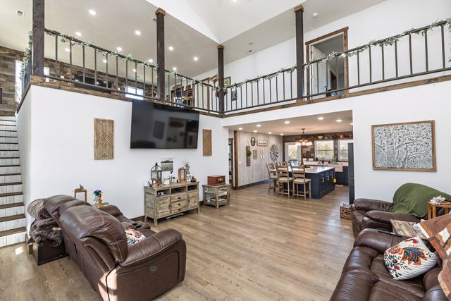 101 Old Hillcrest Road, Fair Grove, MO 65648