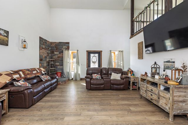 101 Old Hillcrest Road, Fair Grove, MO 65648