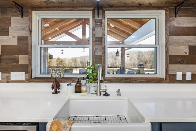 101 Old Hillcrest Road, Fair Grove, MO 65648