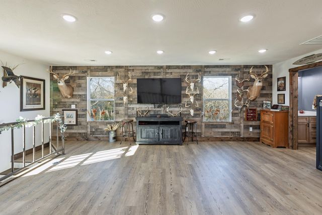 101 Old Hillcrest Road, Fair Grove, MO 65648