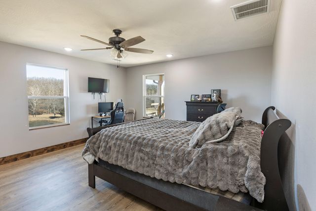 101 Old Hillcrest Road, Fair Grove, MO 65648