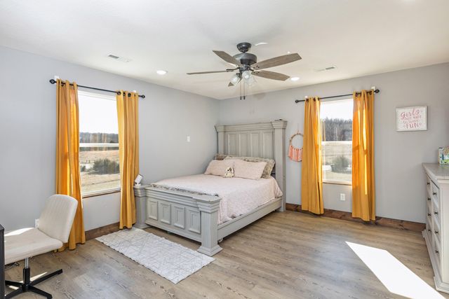 101 Old Hillcrest Road, Fair Grove, MO 65648