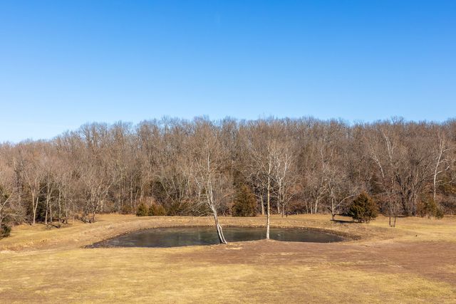 101 Old Hillcrest Road, Fair Grove, MO 65648