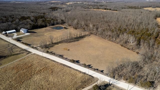 101 Old Hillcrest Road, Fair Grove, MO 65648