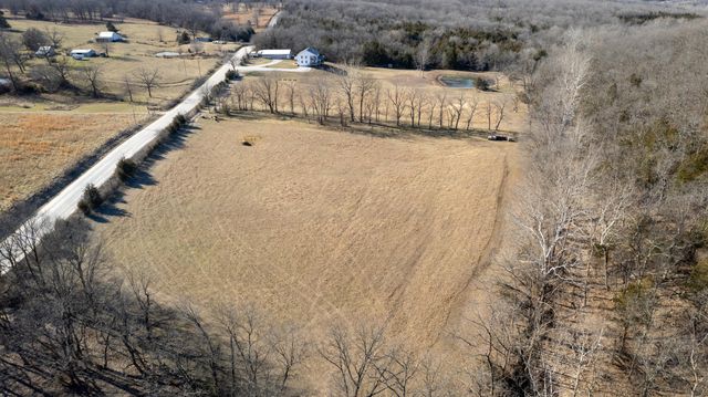 101 Old Hillcrest Road, Fair Grove, MO 65648