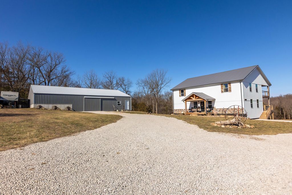 101 Old Hillcrest Road, Fair Grove, MO 65648