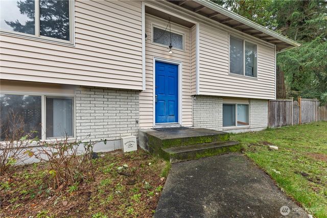 28 Madrona Place, Dupont, WA 98327