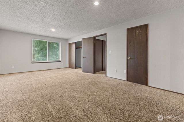 28 Madrona Place, Dupont, WA 98327