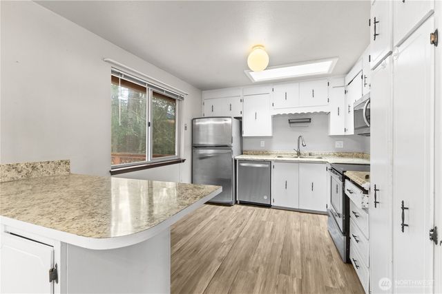 28 Madrona Place, Dupont, WA 98327