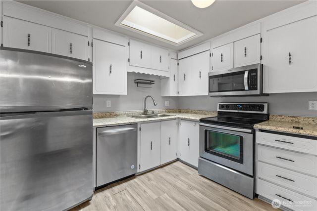 28 Madrona Place, Dupont, WA 98327