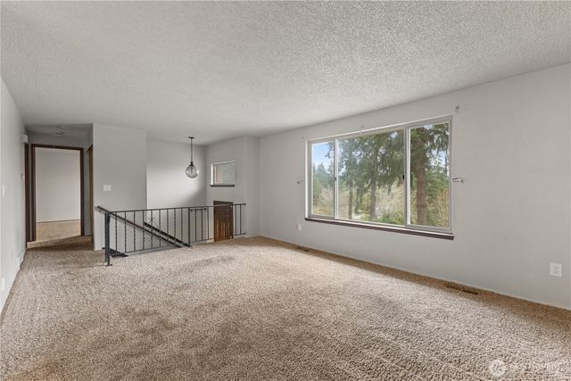 28 Madrona Place, Dupont, WA 98327