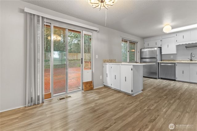 28 Madrona Place, Dupont, WA 98327