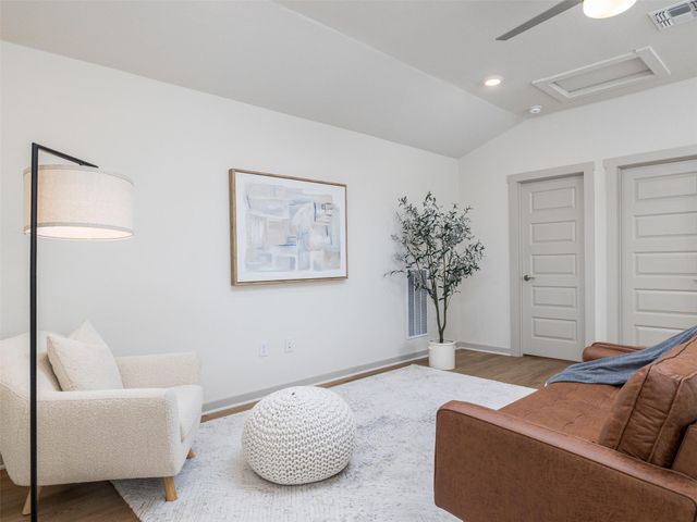 10207 Criswell RD, Austin, TX 78754