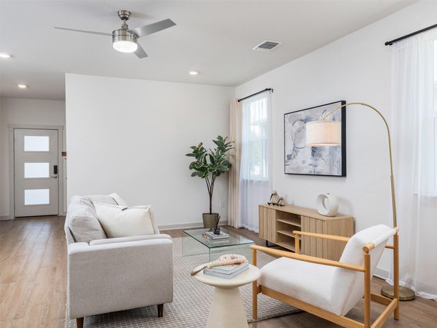 10207 Criswell RD, Austin, TX 78754
