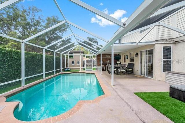 2301 MILLCREEK COURT, Valrico, FL 33596
