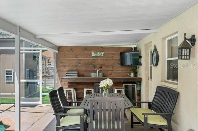 2301 MILLCREEK COURT, Valrico, FL 33596