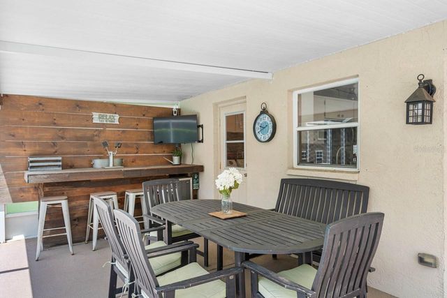 2301 MILLCREEK COURT, Valrico, FL 33596