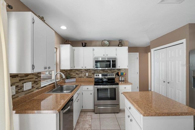 2301 MILLCREEK COURT, Valrico, FL 33596