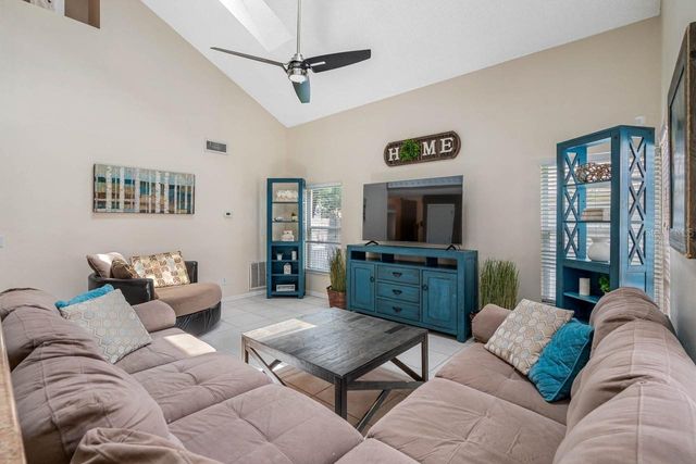 2301 MILLCREEK COURT, Valrico, FL 33596