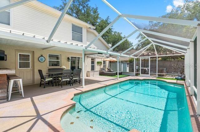 2301 MILLCREEK COURT, Valrico, FL 33596