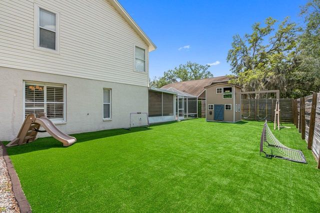 2301 MILLCREEK COURT, Valrico, FL 33596