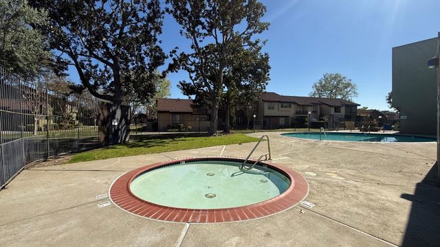 2381 Lava Drive, San Jose, CA 95133